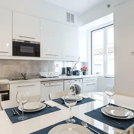 Three Bedroom In Historical Centre -bairro Alto *