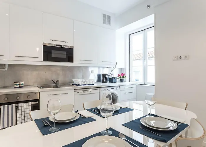 Three Bedroom In Historical Centre -bairro Alto *