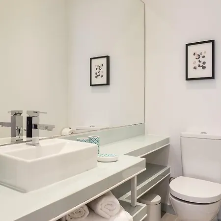 Three Bedroom In Historical Centre -bairro Alto Apartament Lizbona