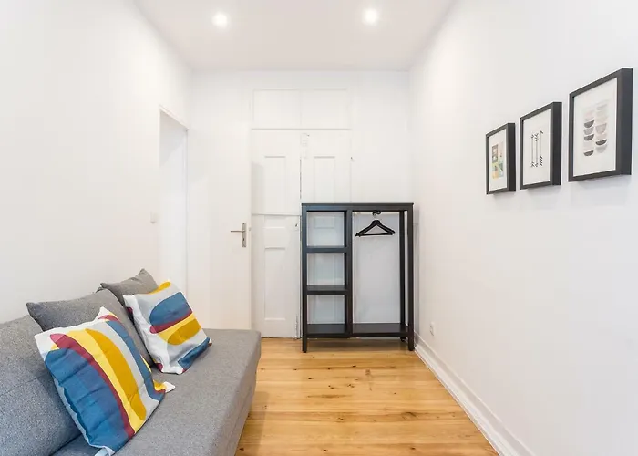 아파트 Three Bedroom In Historical Centre -bairro Alto *