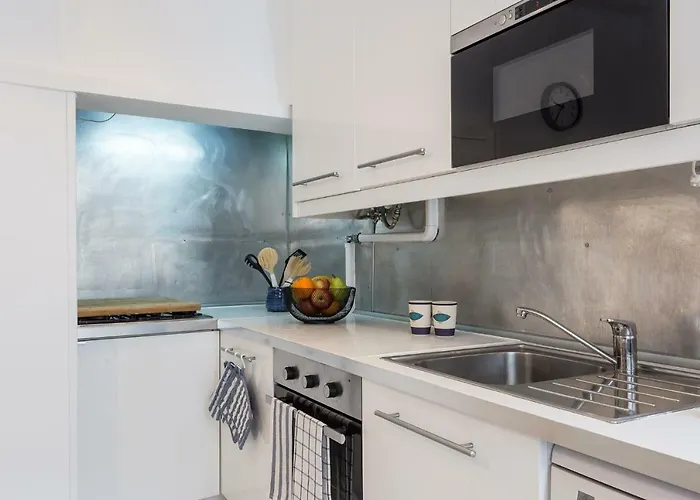 Three Bedroom In Historical Centre -bairro Alto 아파트 리스본