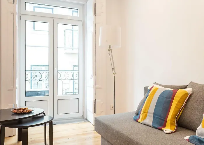 Three Bedroom In Historical Centre -bairro Alto